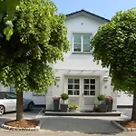 Ferienhaus Binz 빌라 빈츠